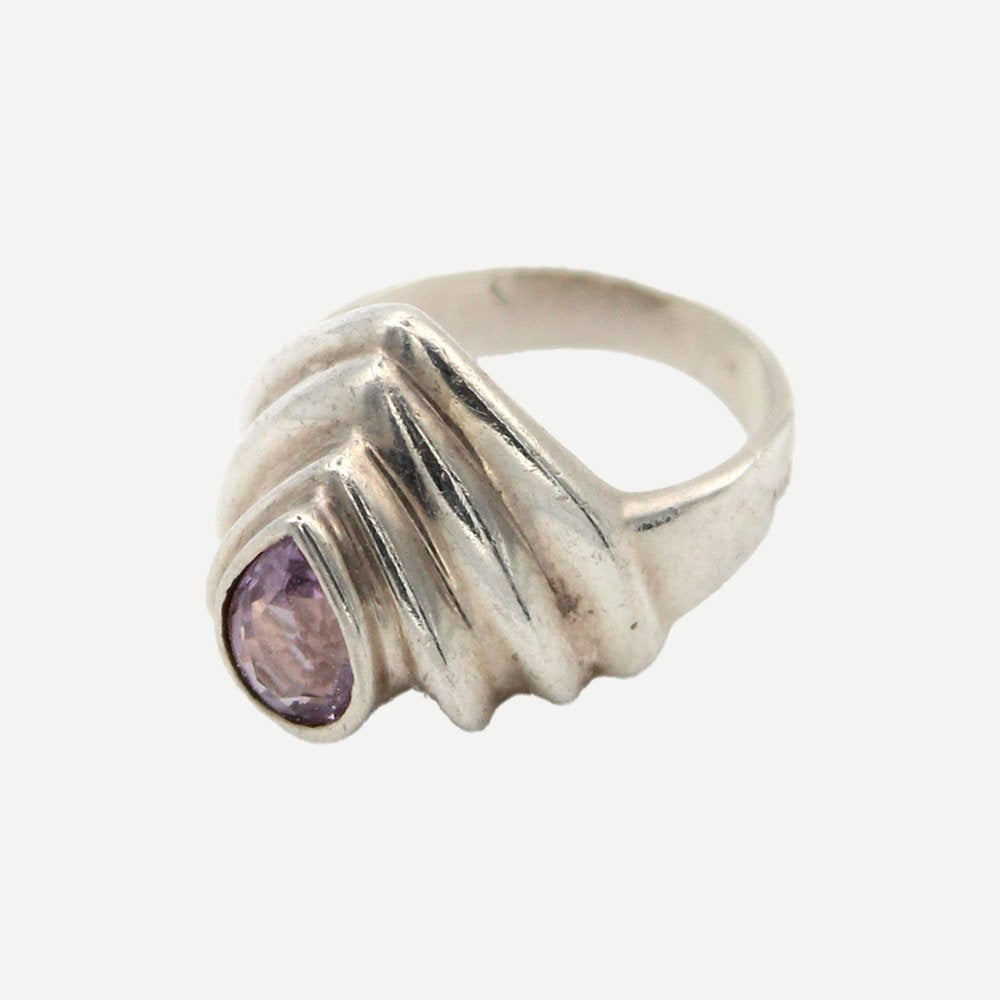 Vintage Silver Amethyst Fluted Triangular Ring