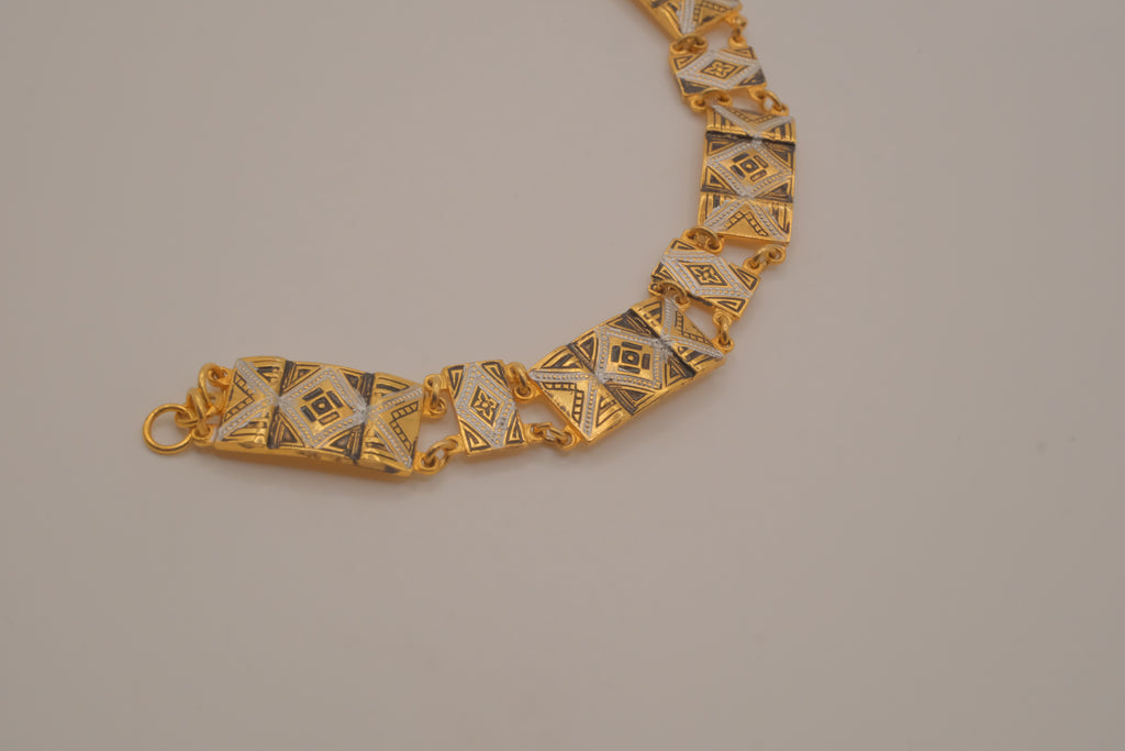 Vintage gold paneled link bracelet