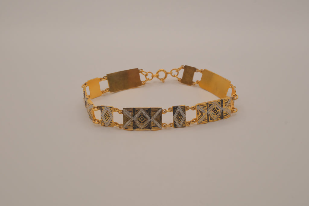 Vintage gold paneled link bracelet