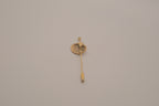 Vintage gold-tone clam shell Stick pin