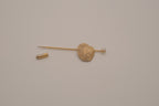 Vintage gold-tone clam shell Stick pin