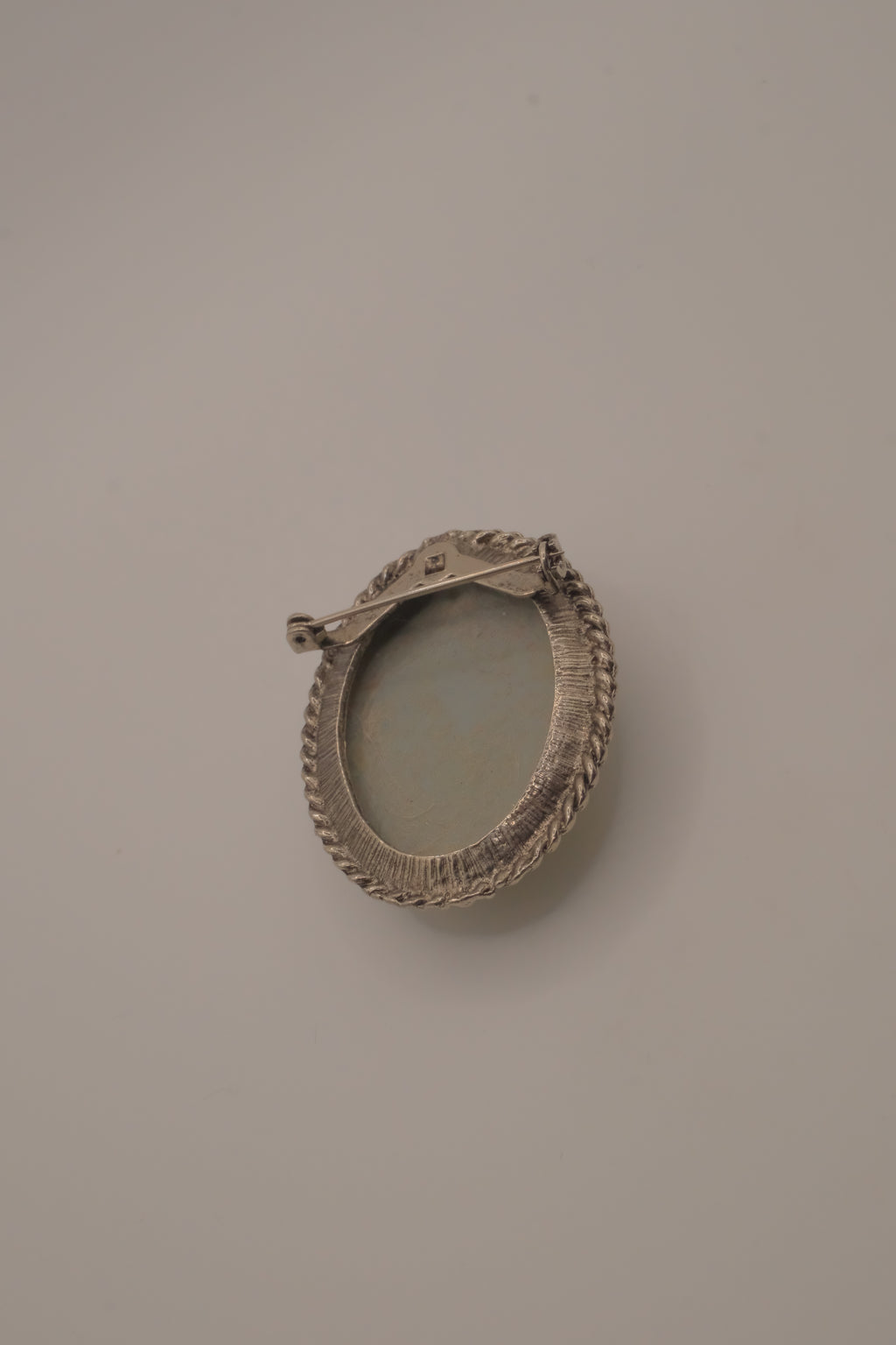 Vintage Classic Cameo Brooch