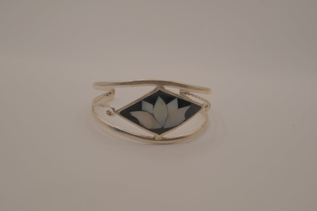 Vintage Mexican Alpaca Silver Lotus flower Cuff Bracelet&nbsp;