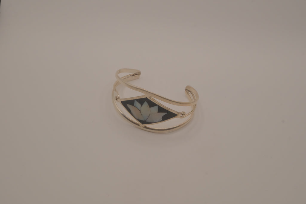 Vintage Mexican Alpaca Silver Lotus flower Cuff Bracelet&nbsp;