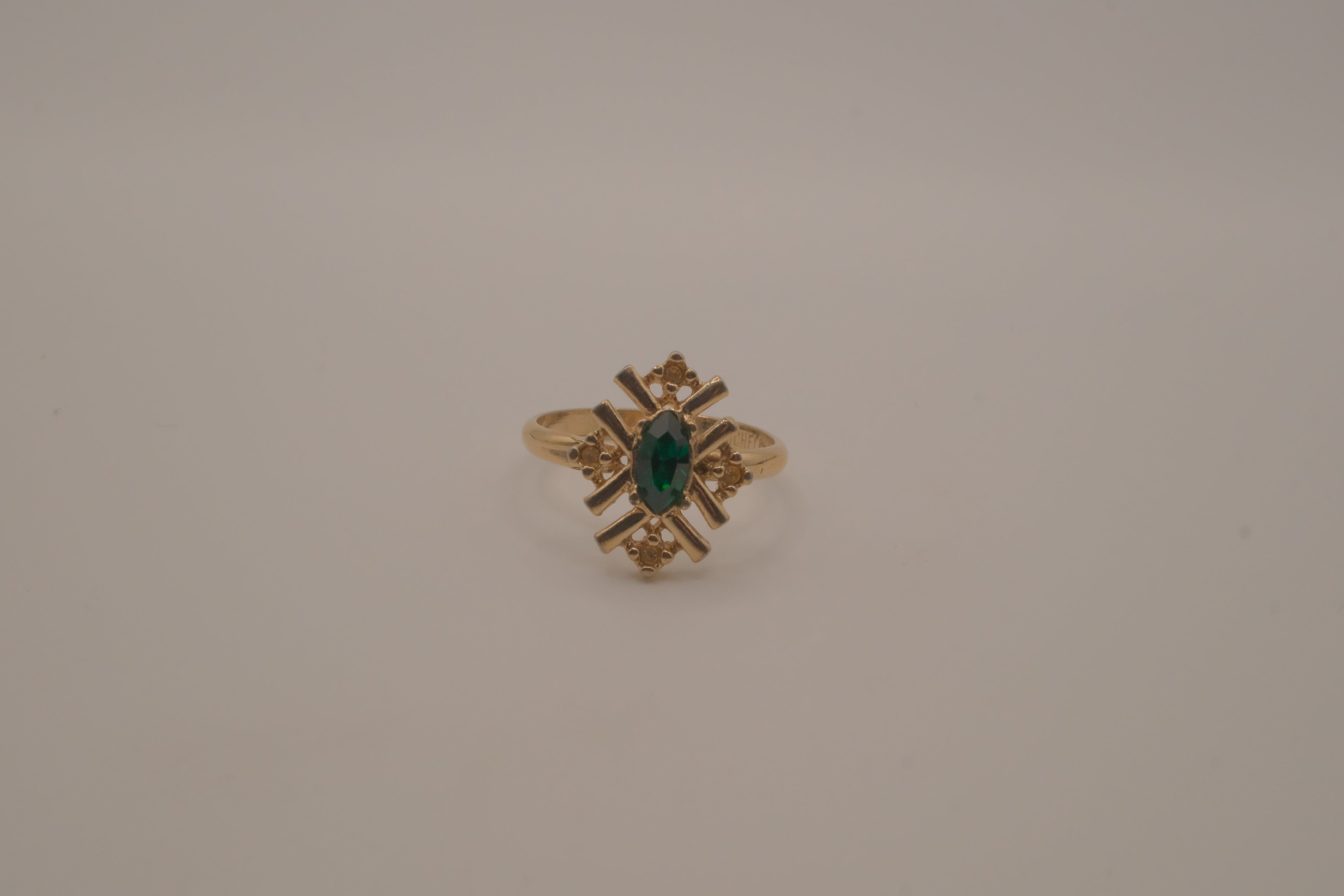 Vintage Michelle Lynn starburst cocktail ring