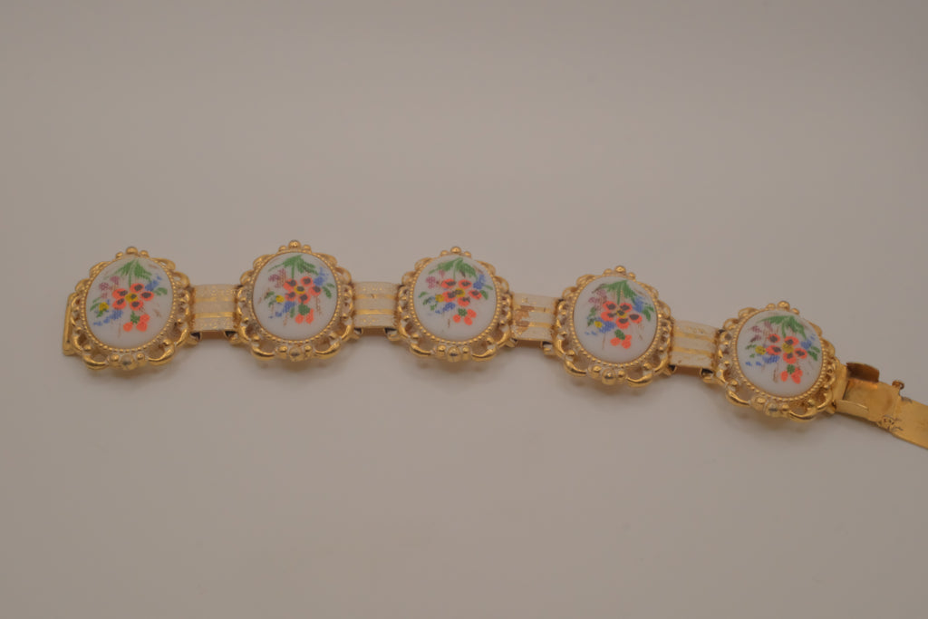 Vintage multi-link floral bracelet