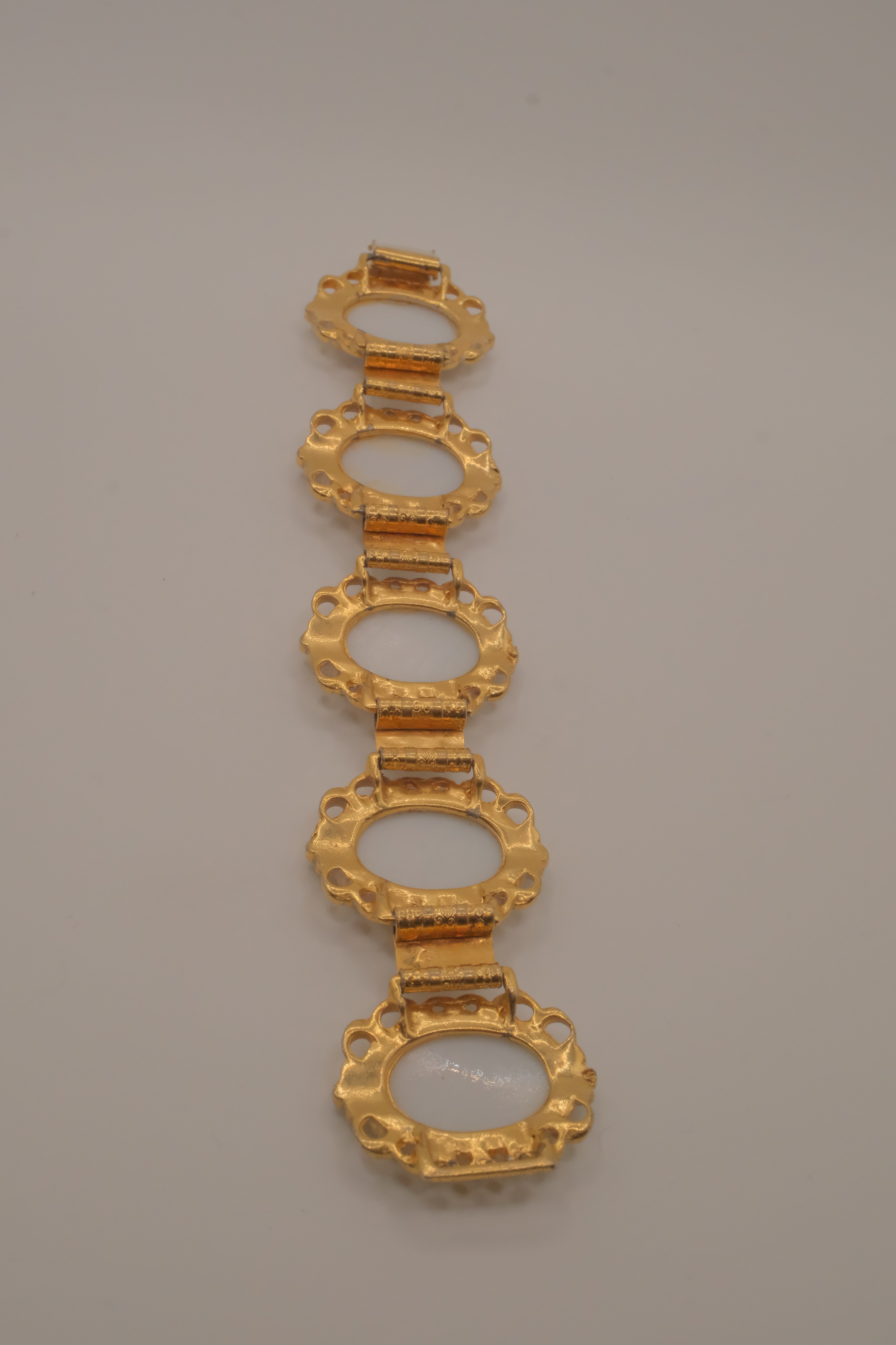 Vintage multi-link floral bracelet