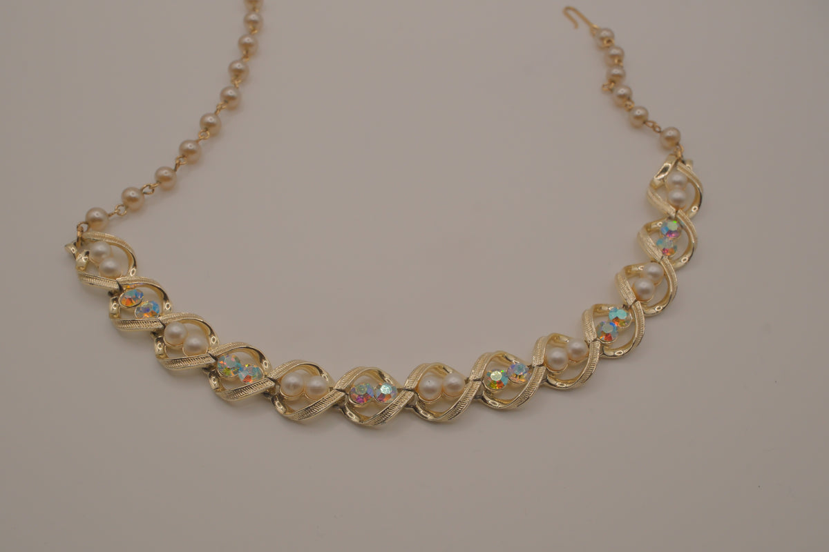 Vintage mid-century choker necklace