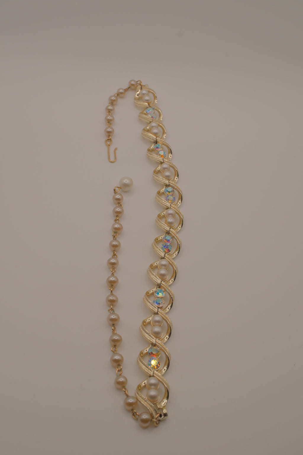 Vintage mid-century choker necklace
