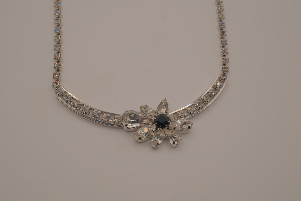 Vintage silver tone rhinestone flower necklace