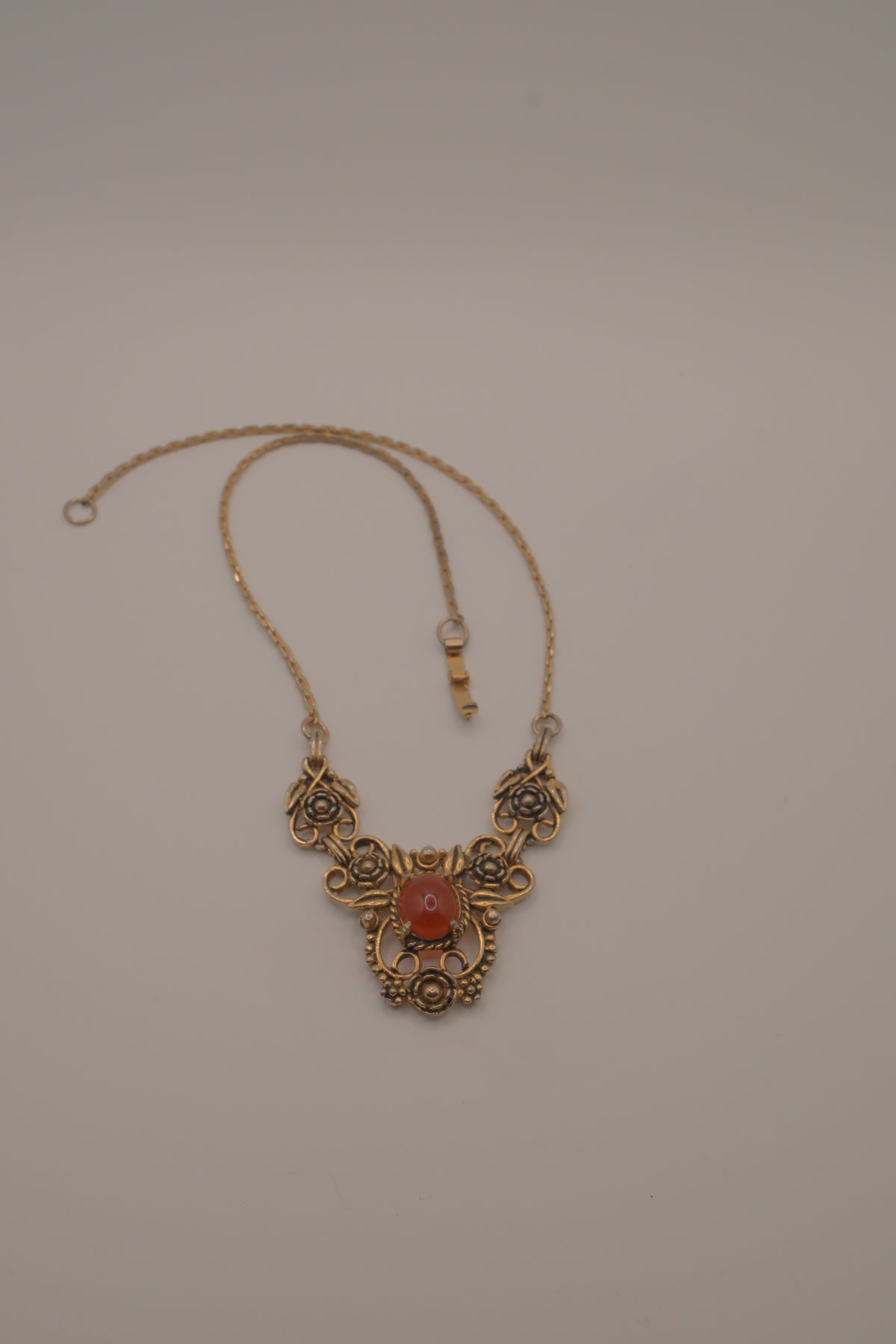 Vintage Art Deco filigree Bib necklace&nbsp;