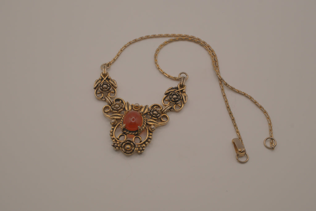 Vintage Art Deco filigree Bib necklace&nbsp;
