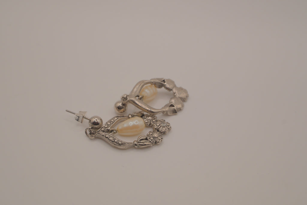 Avon "Romantic Renaissance" silver-tone drop earrings