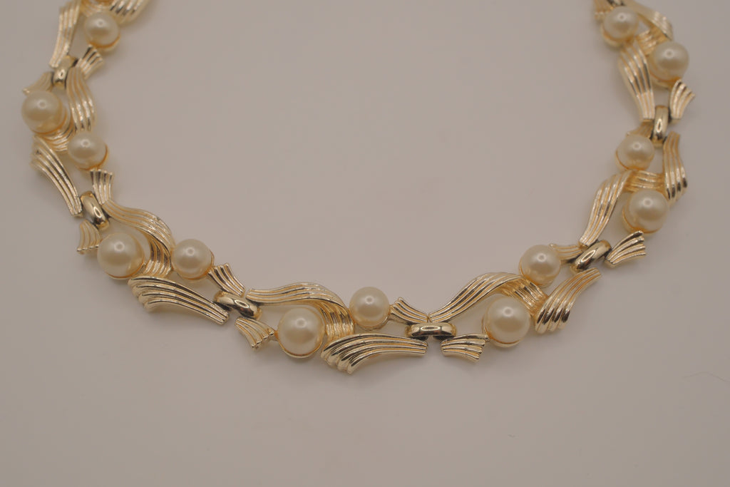 Lisner mid-century faux pearl link choker necklace