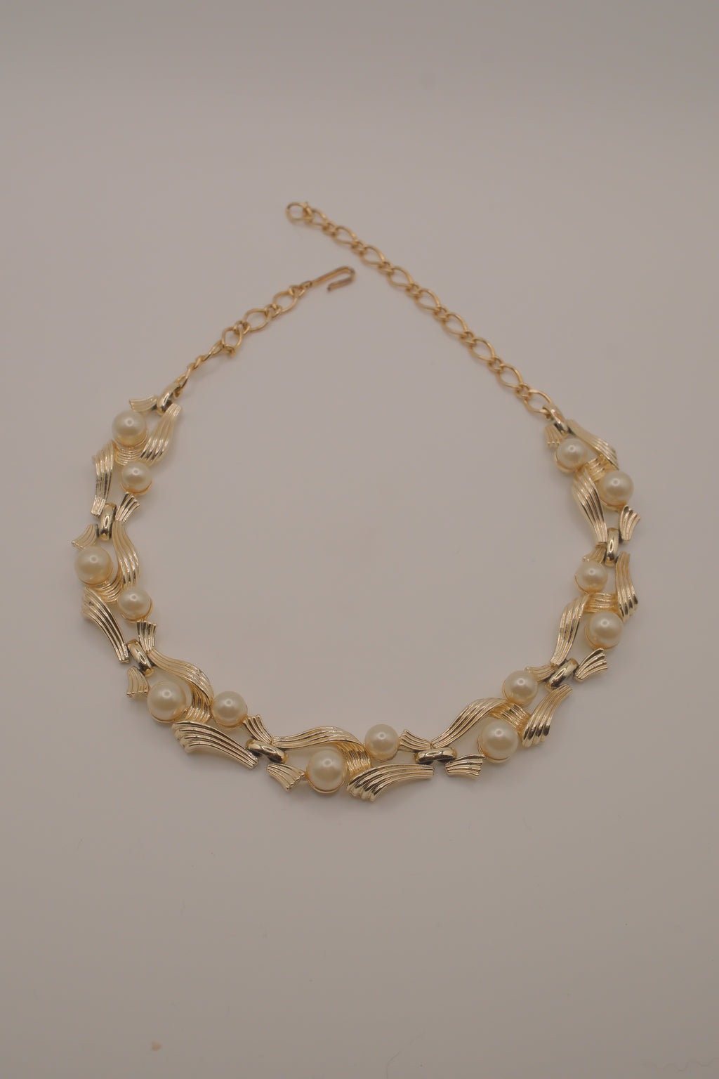 Lisner mid-century faux pearl link choker necklace