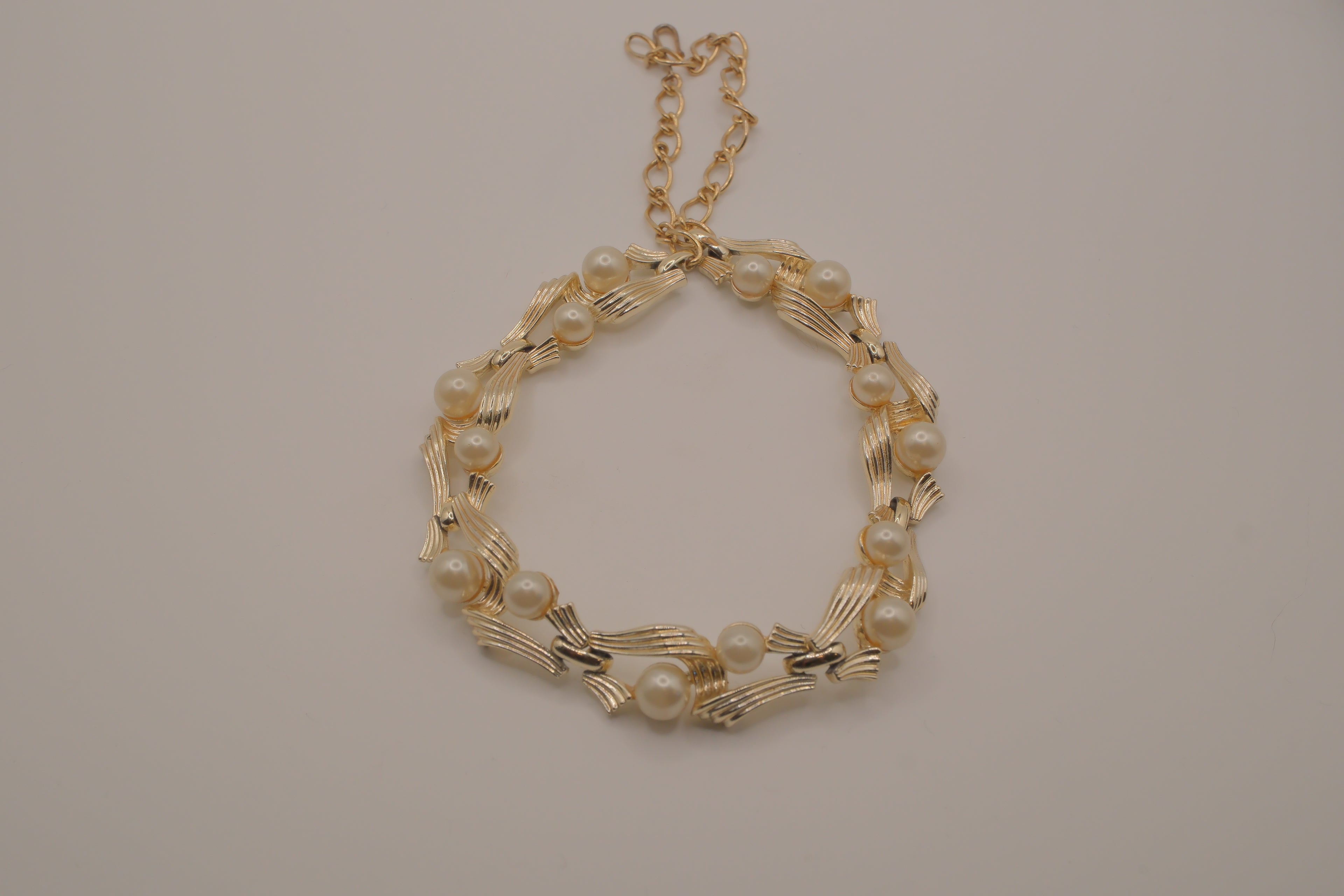 Lisner mid-century faux pearl link choker necklace