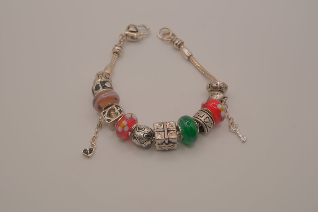 Pandora style Silver tone modular charm bracelet