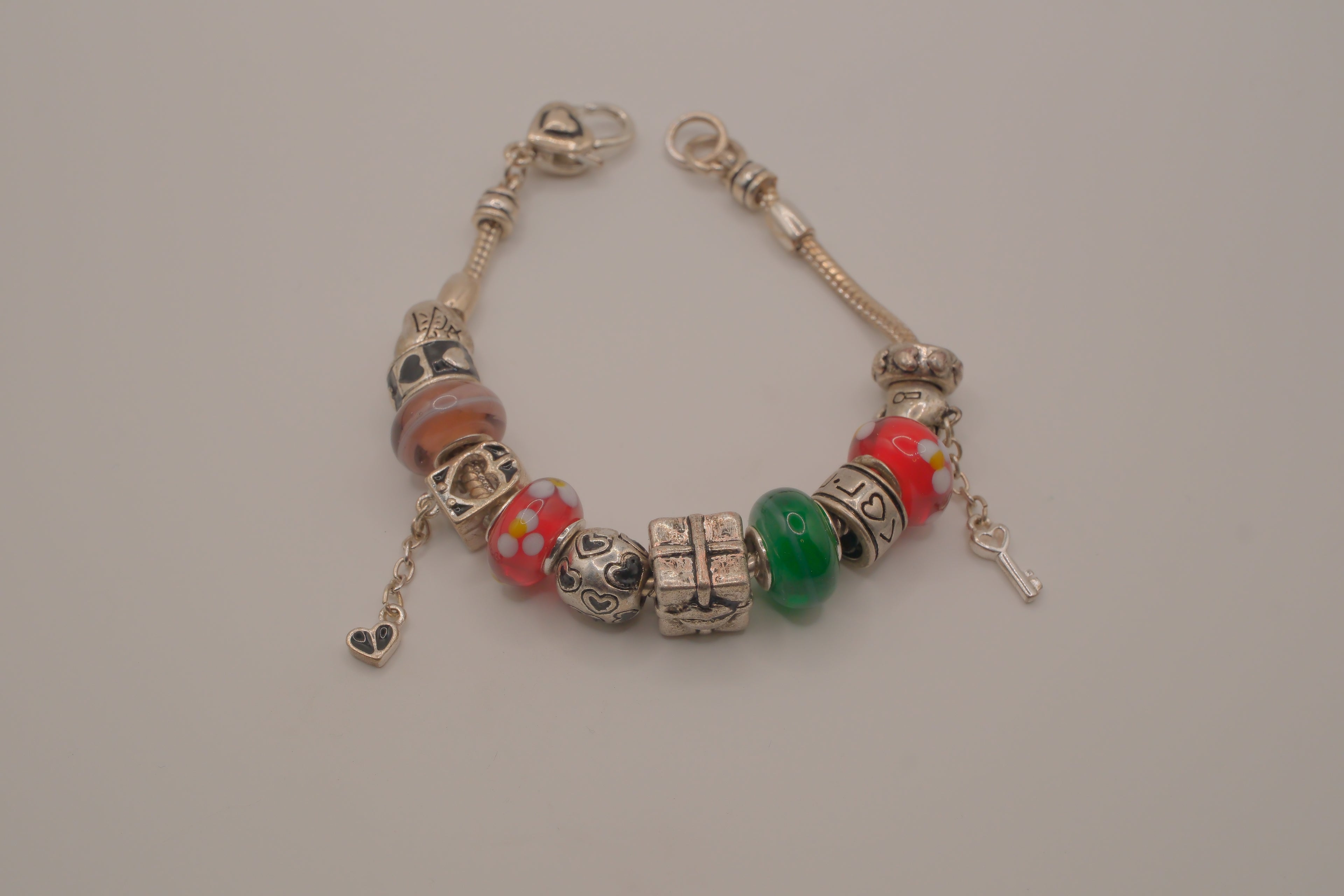 Pandora style Silver tone modular charm bracelet