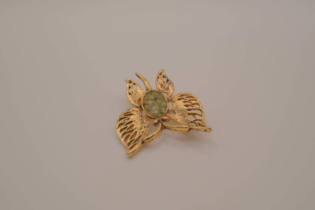 Vintage crushed jade gold-tone butterfly brooch