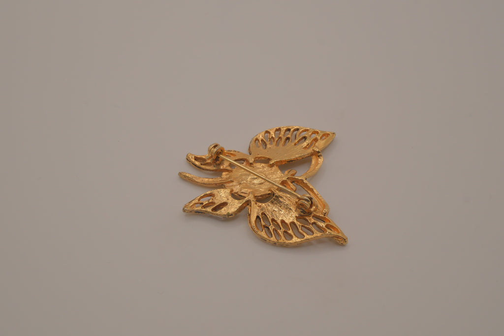 Vintage crushed jade gold-tone butterfly brooch