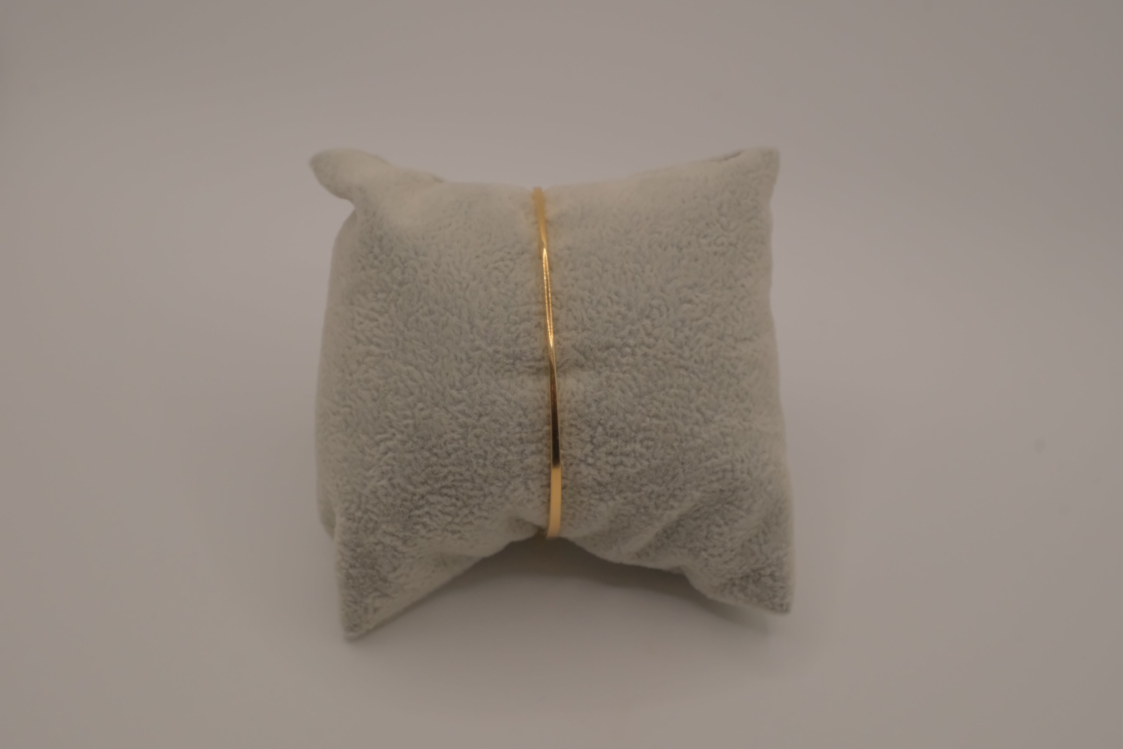 Avon minimalist gold-tone open cuff bracelet