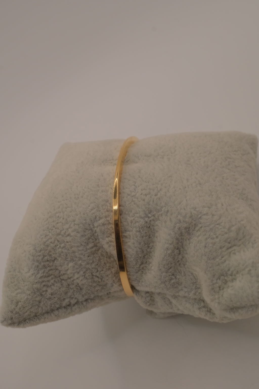 Avon minimalist gold-tone open cuff bracelet