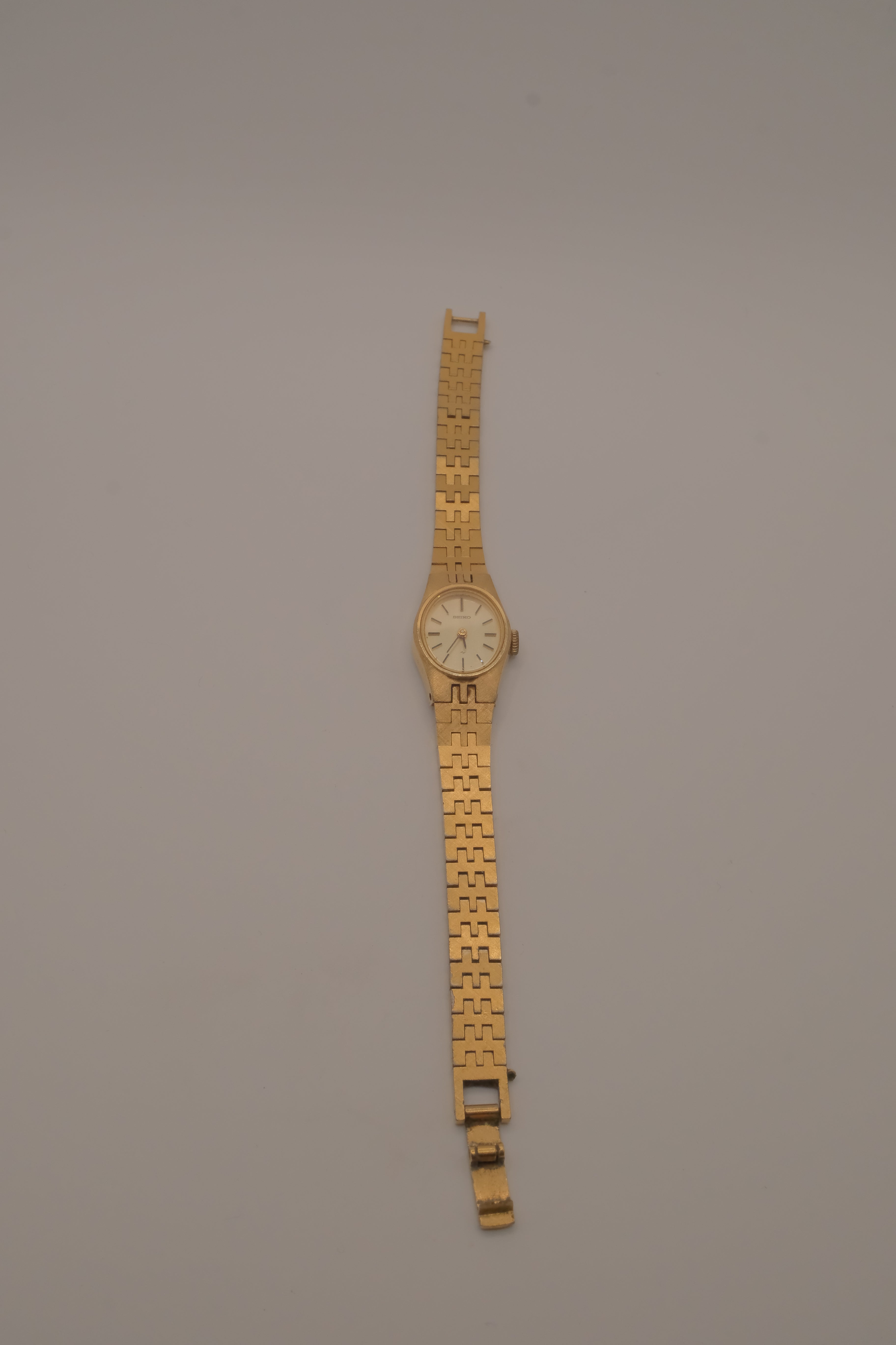 Vintage Seiko women's gold-tone cocktail dress watch