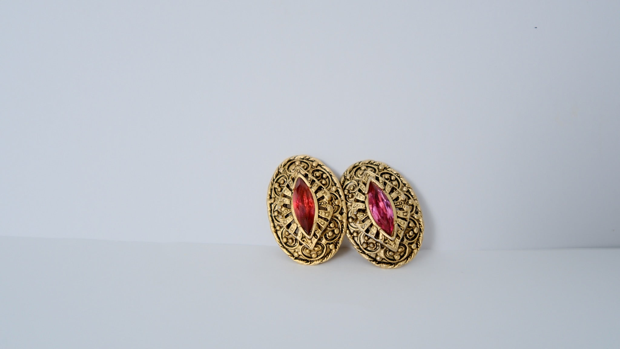 Vintage Gold-tone Averil Clip-on earrings