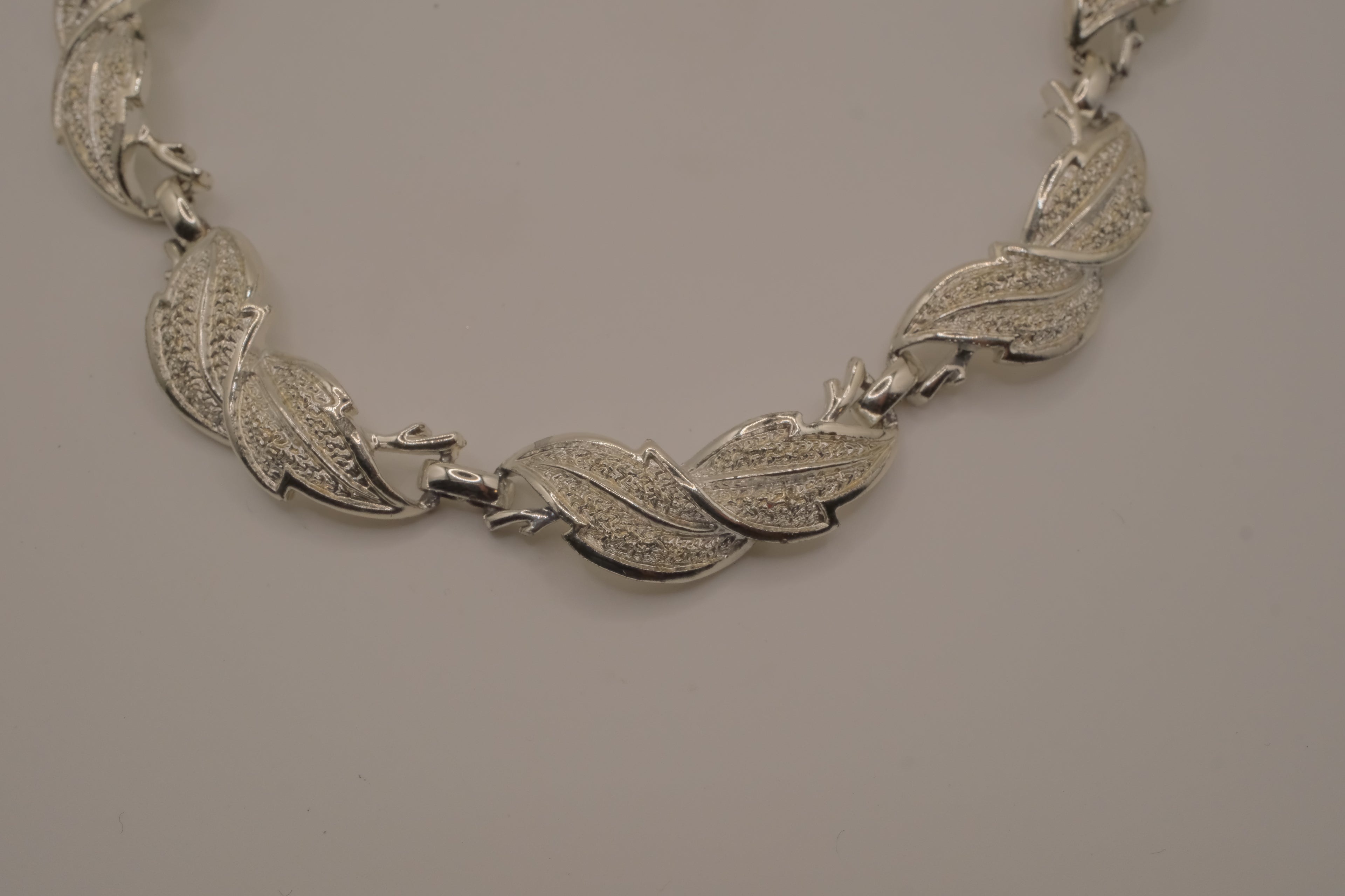 Vintage mid-century silver-tone choker necklace