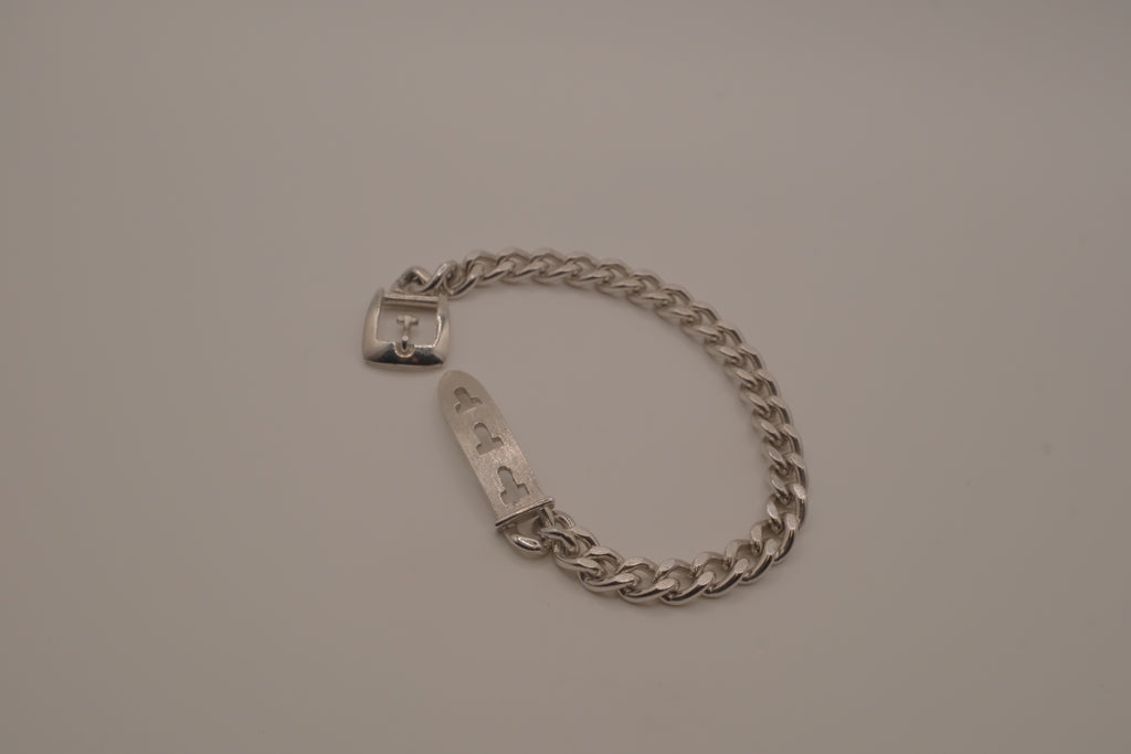 Vintage Avon silver-tone belt buckle chain bracelet