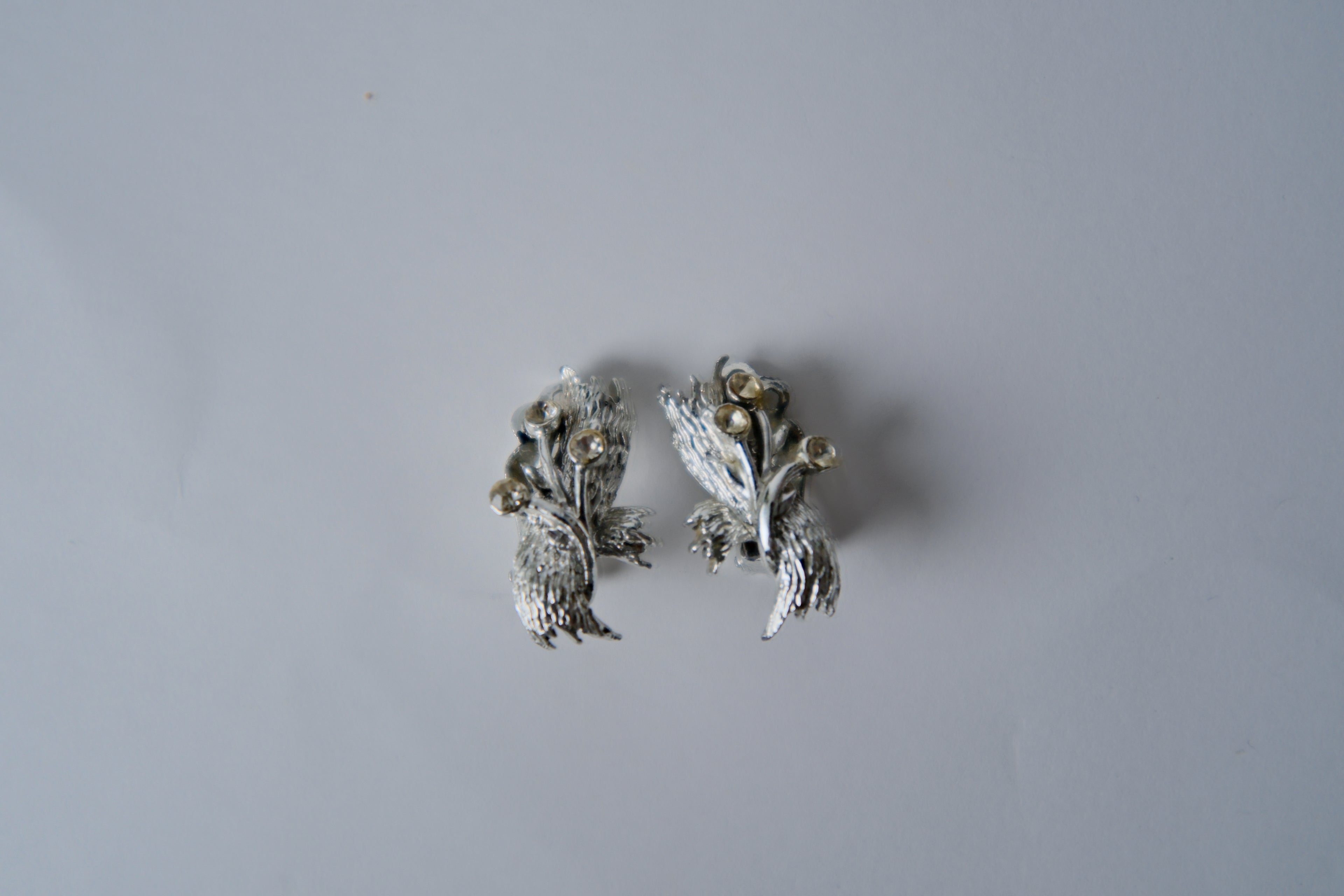 Vintage bouquet shaped silver-tone clip ons&nbsp;