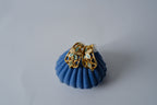 Vintage gold-tone flower enamel curved studs