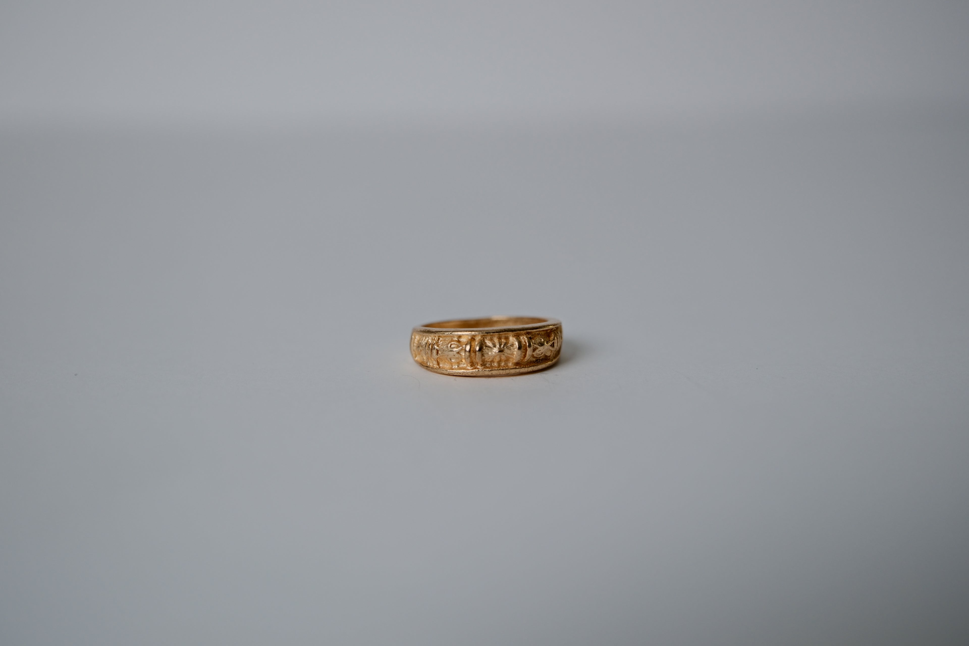 Vintage Engraved gold-tone Ring&nbsp;