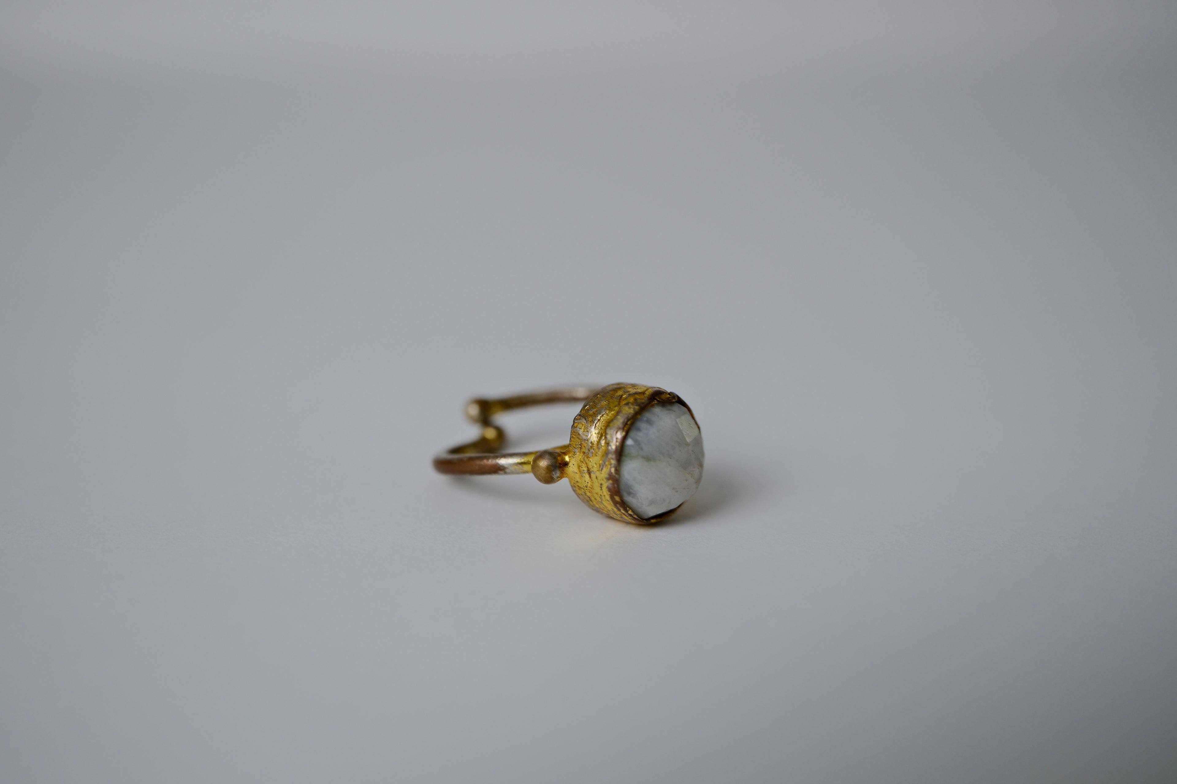 Vintage Moonstone Gold-Plated Ring&nbsp;