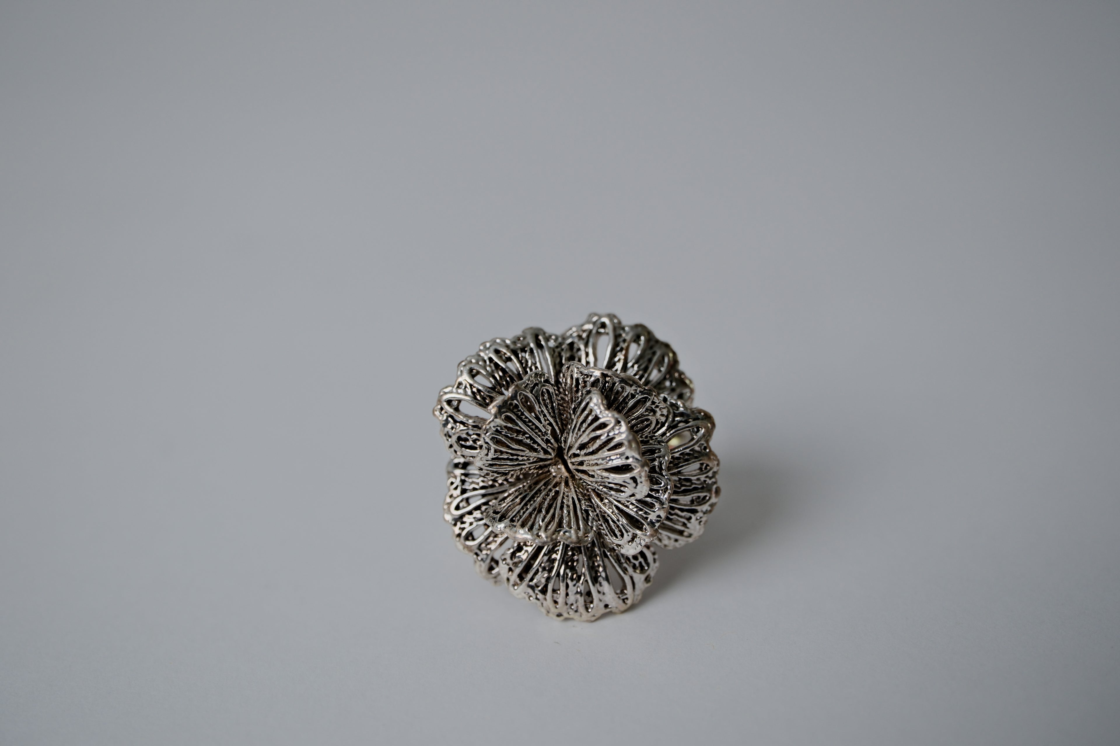 Vintage Stella &amp; Dot Flower Ring