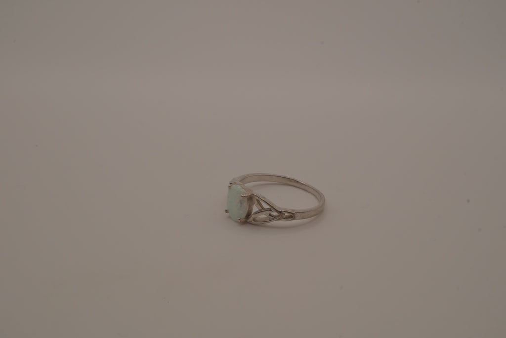 Sterling silver Celtic knot ring