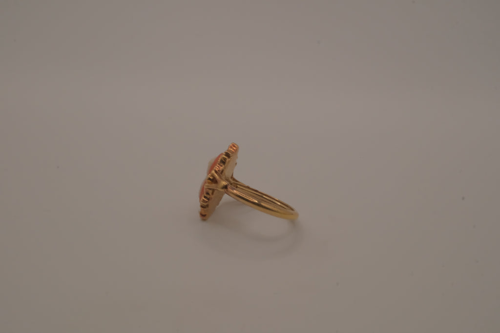 Vintage Avon Cameo ring