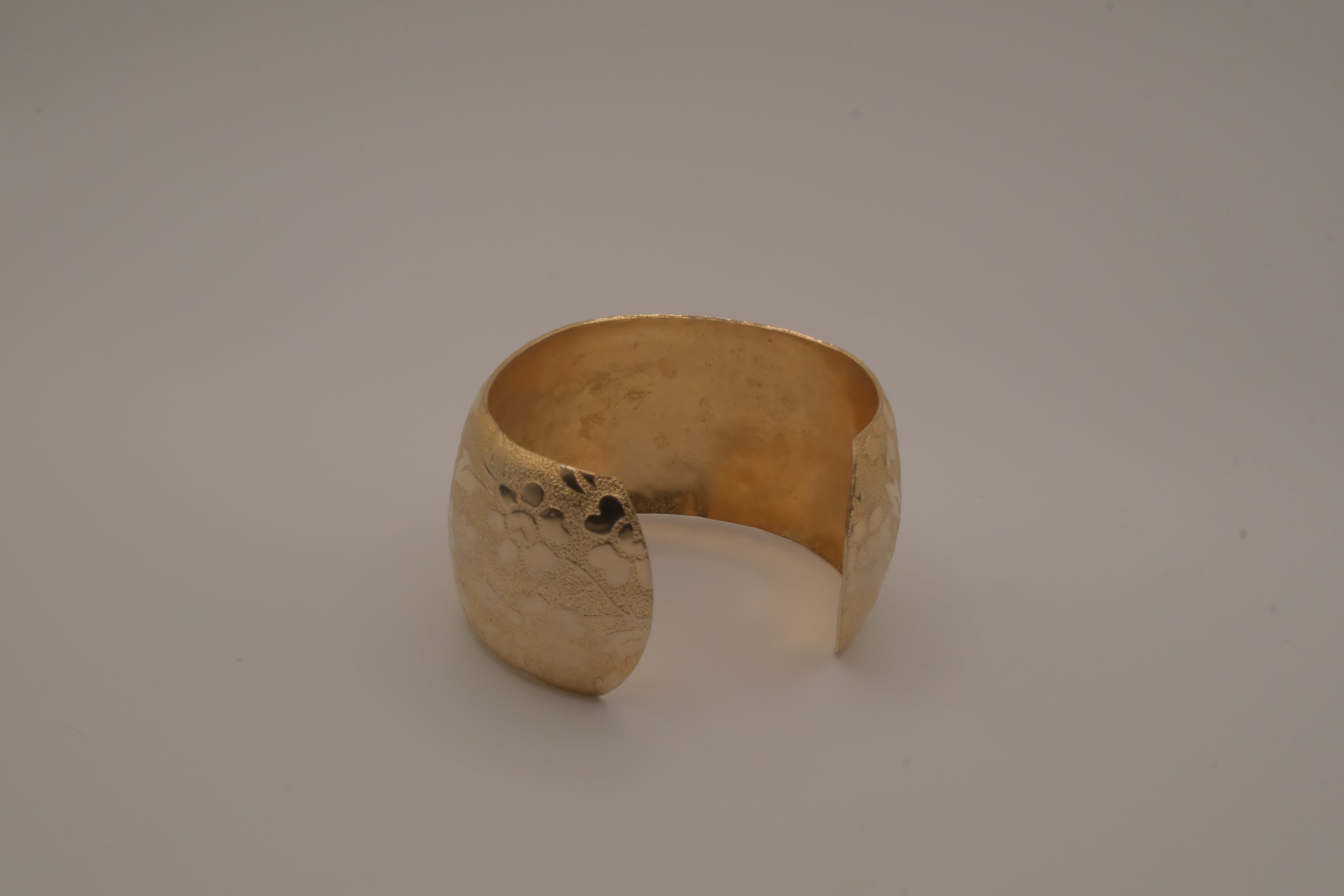 Vintage gold-toned floral engraved cuff bracelet