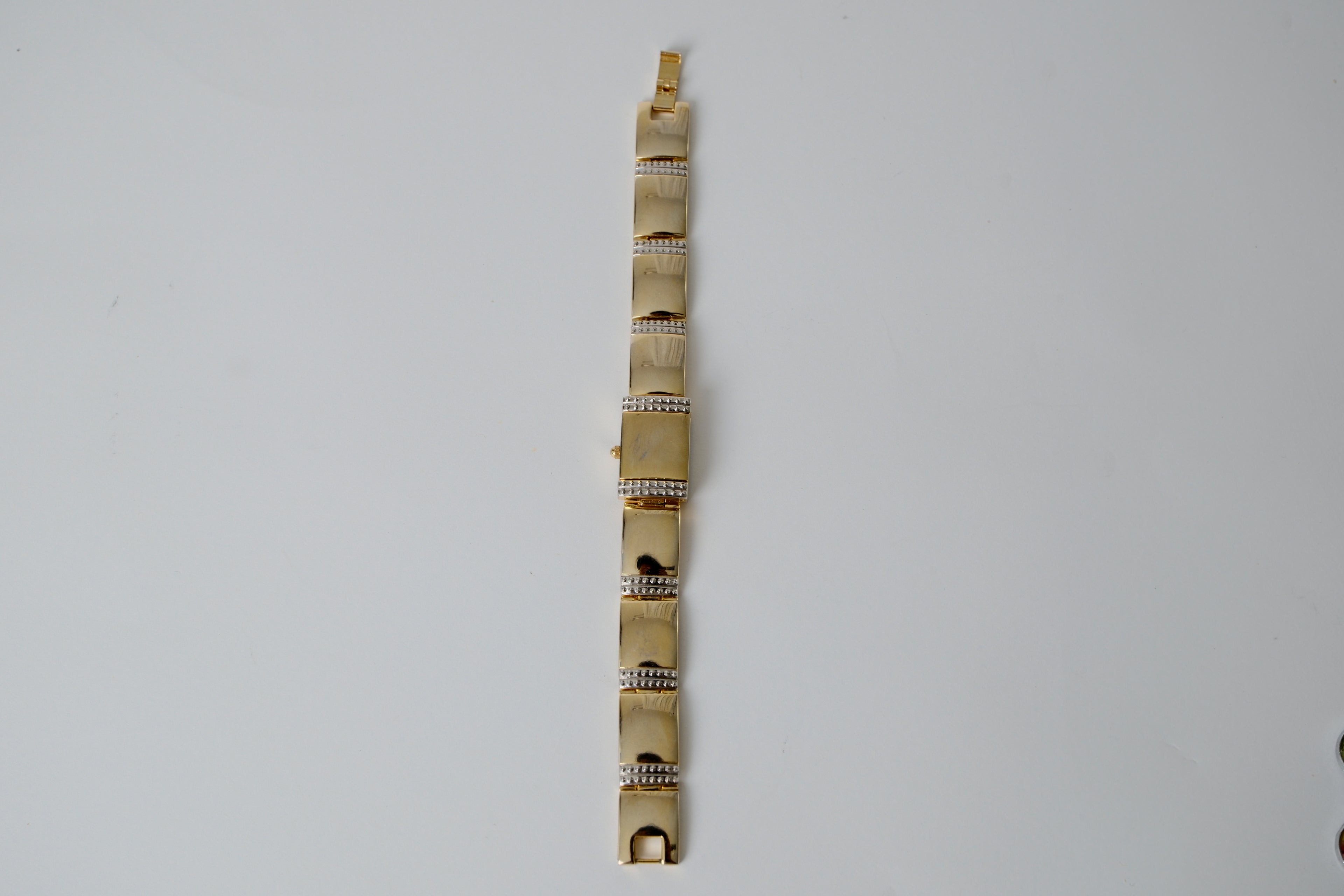 Vintage Gold Peek-a-boo Bracelet Watch