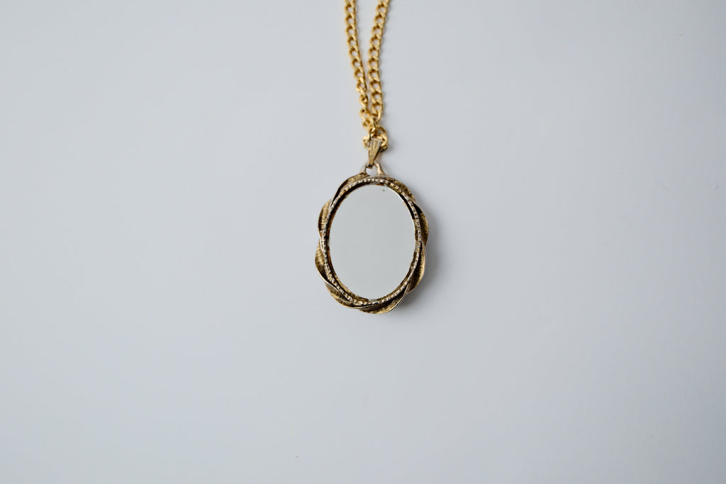 Vintage Gold Rose Boquet Necklace