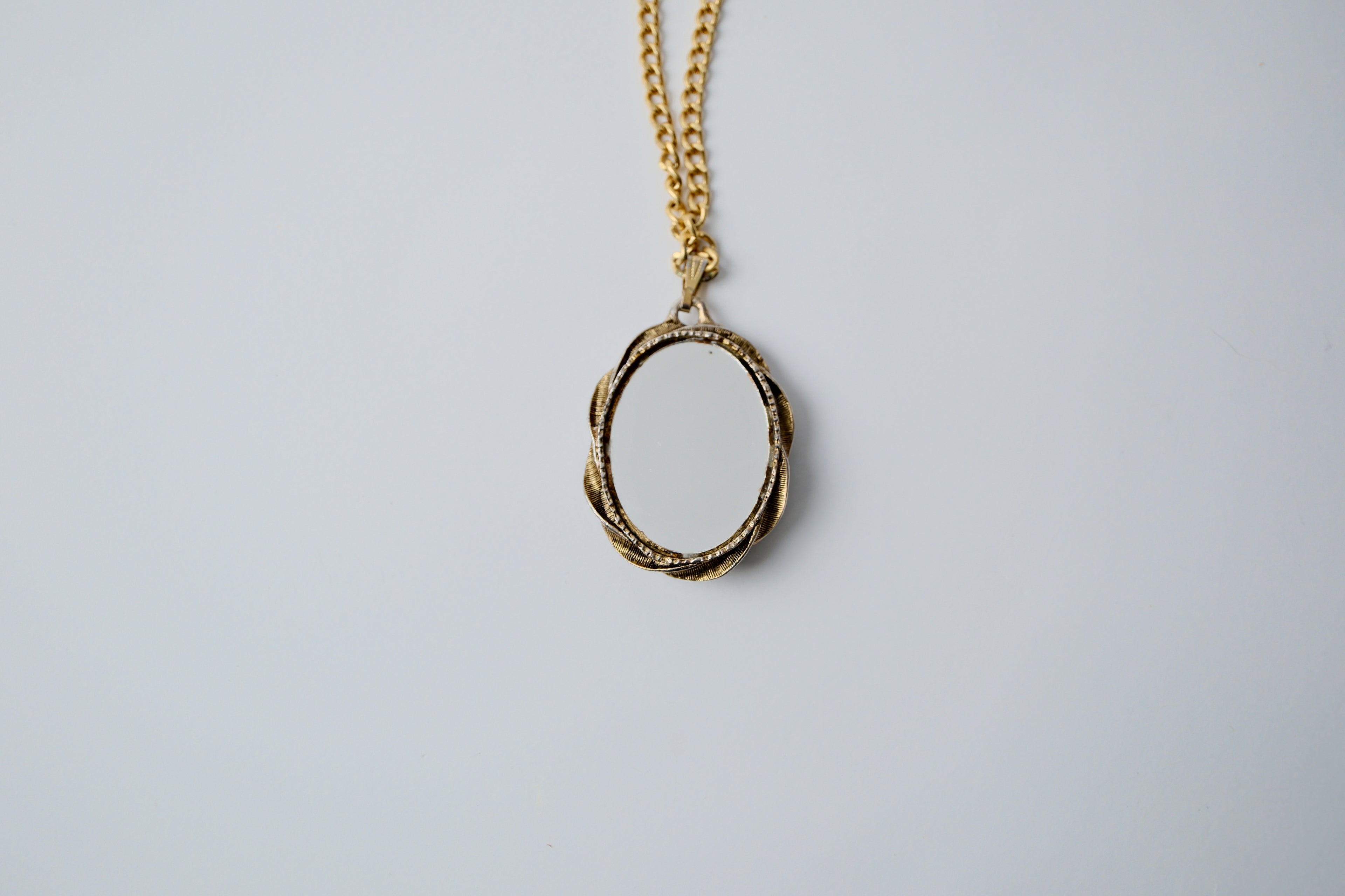 Vintage Gold Rose Boquet Necklace