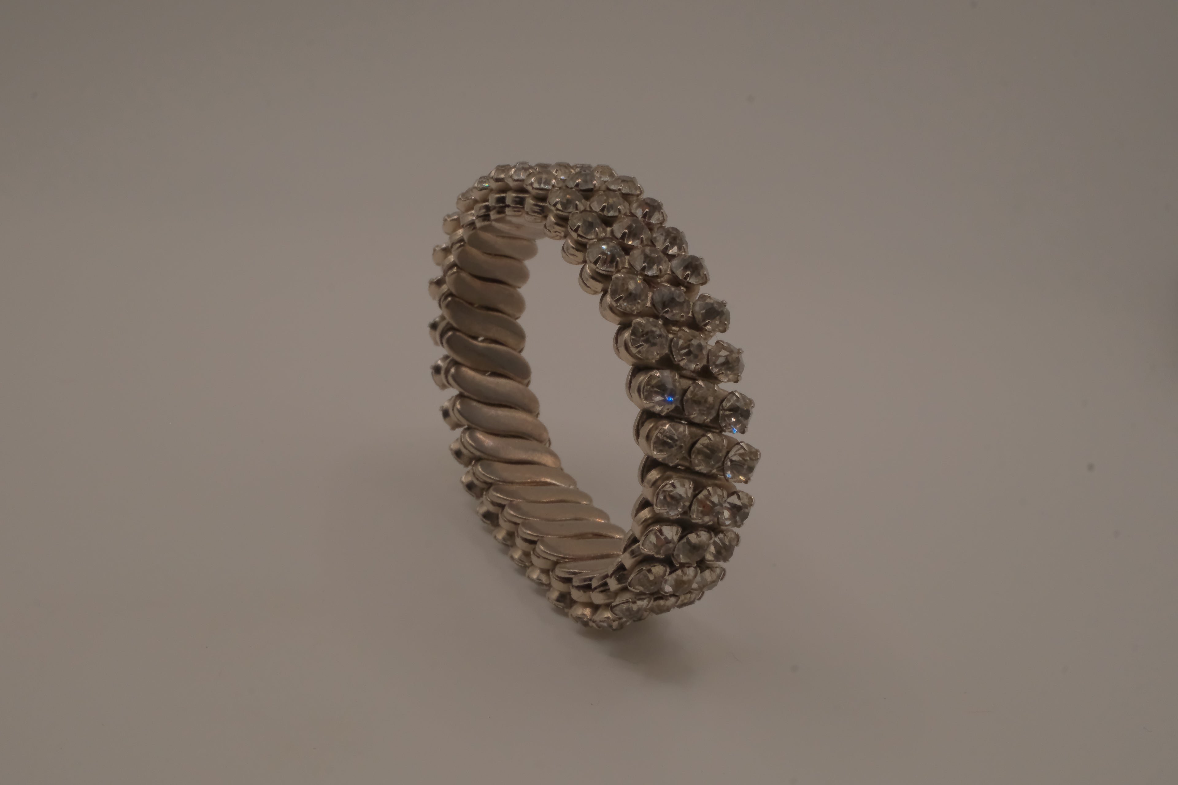 Vintage three-row clear rhinestone expansion stretch bracelet