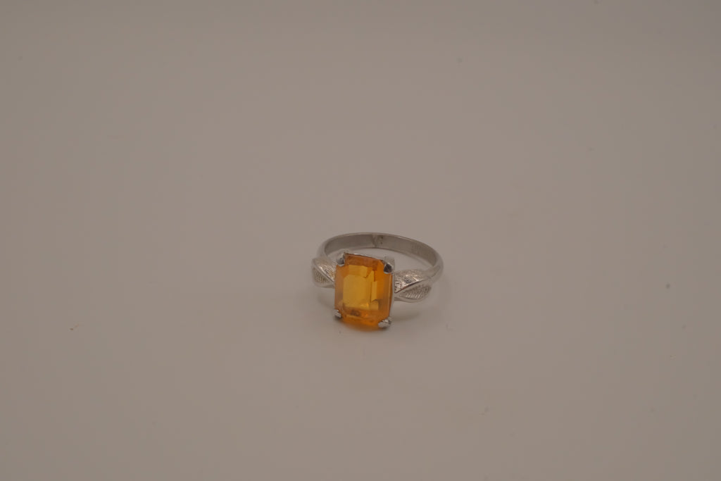 Vintage Sarah Coventry orange citrine stone ring