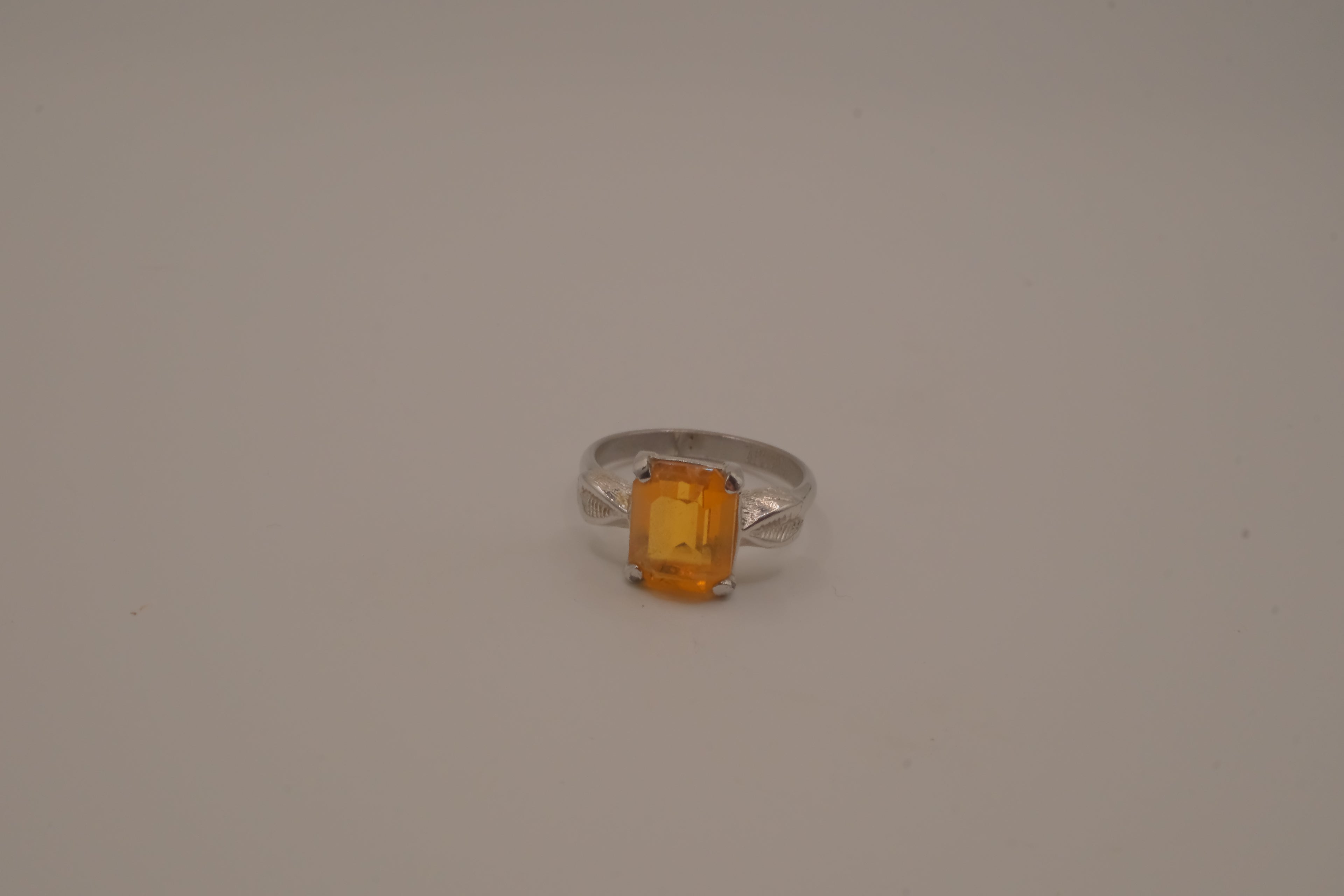 Vintage Sarah Coventry orange citrine stone ring