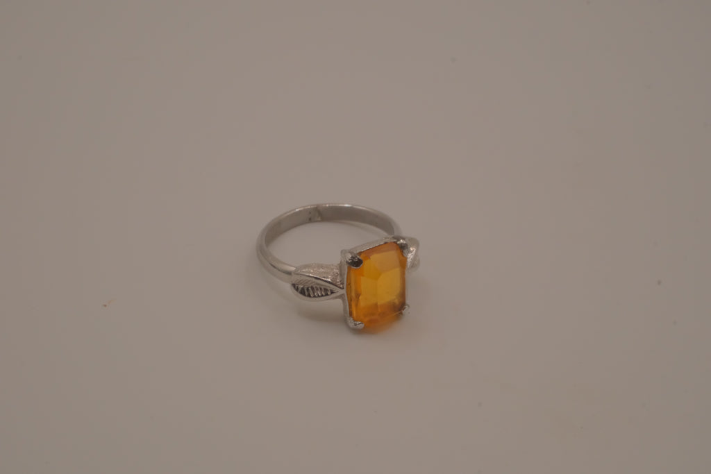 Vintage Sarah Coventry orange citrine stone ring