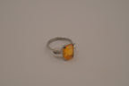 Vintage Sarah Coventry orange citrine stone ring