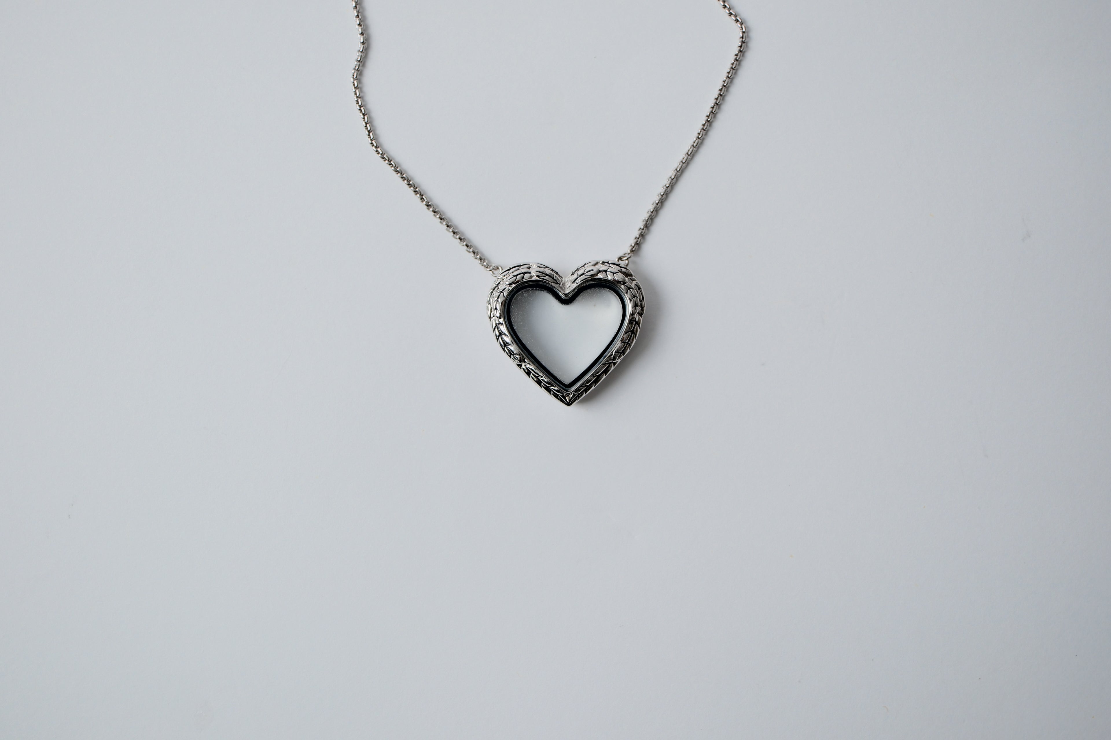 Vintage Gold heart shell Necklace