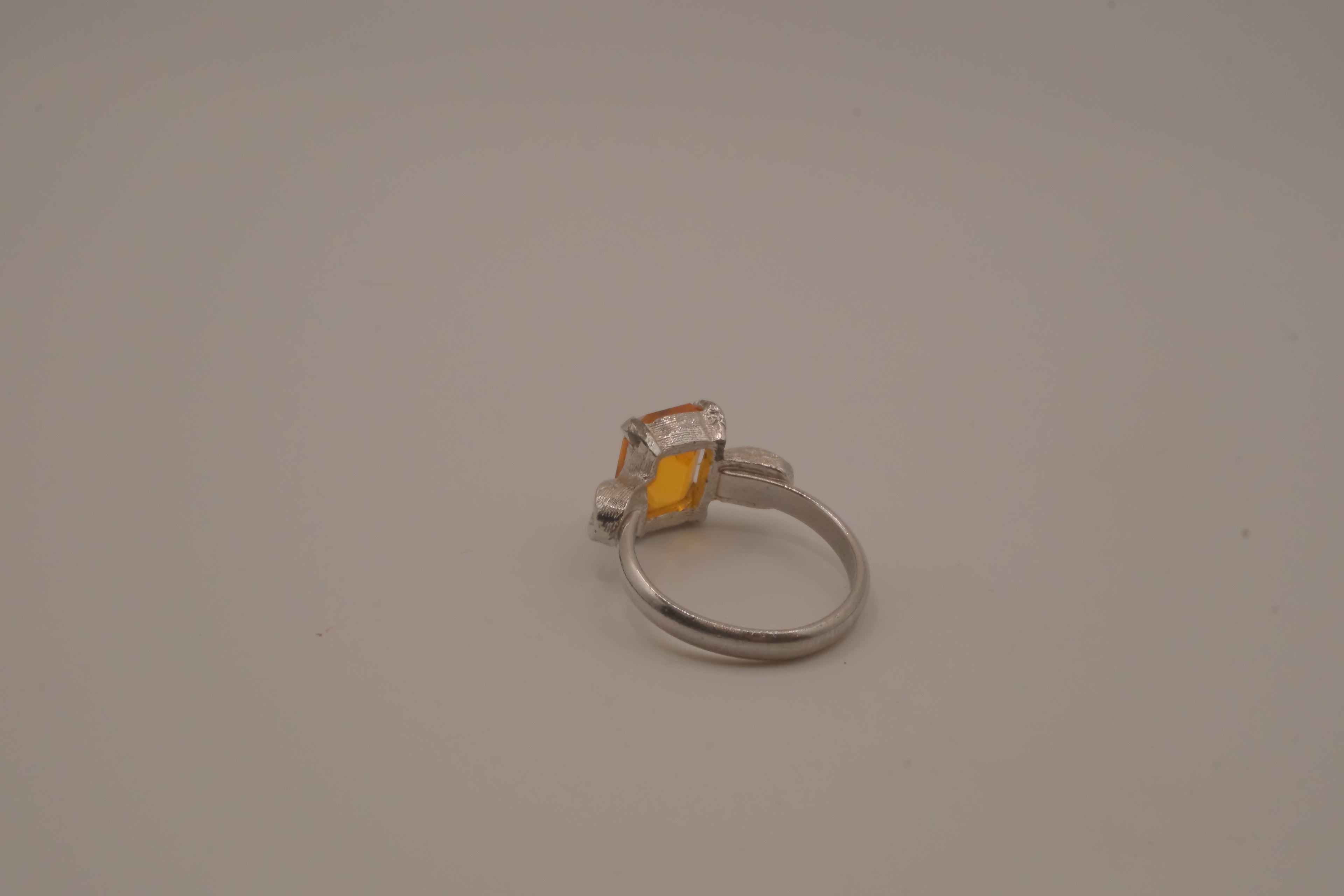 Vintage Sarah Coventry orange citrine stone ring