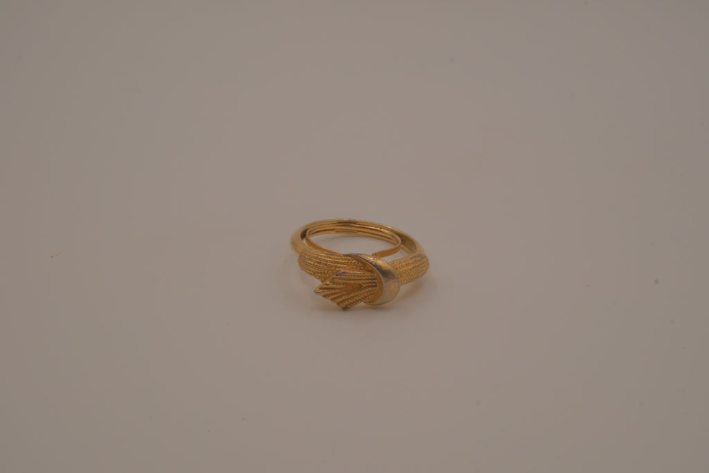 Vintage Avon Gold Tone Belt Buckle Ring