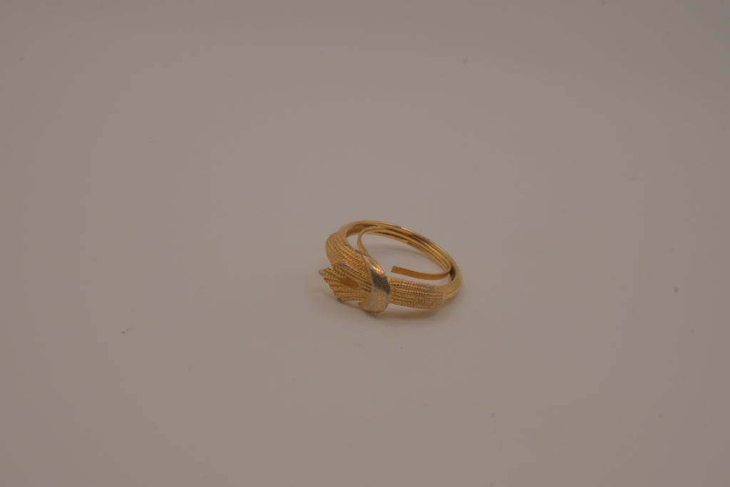 Vintage Avon Gold Tone Belt Buckle Ring